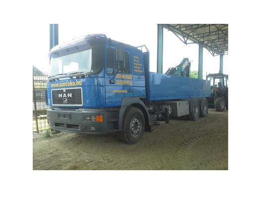 MAN 26 403 6x4 (légrugós)